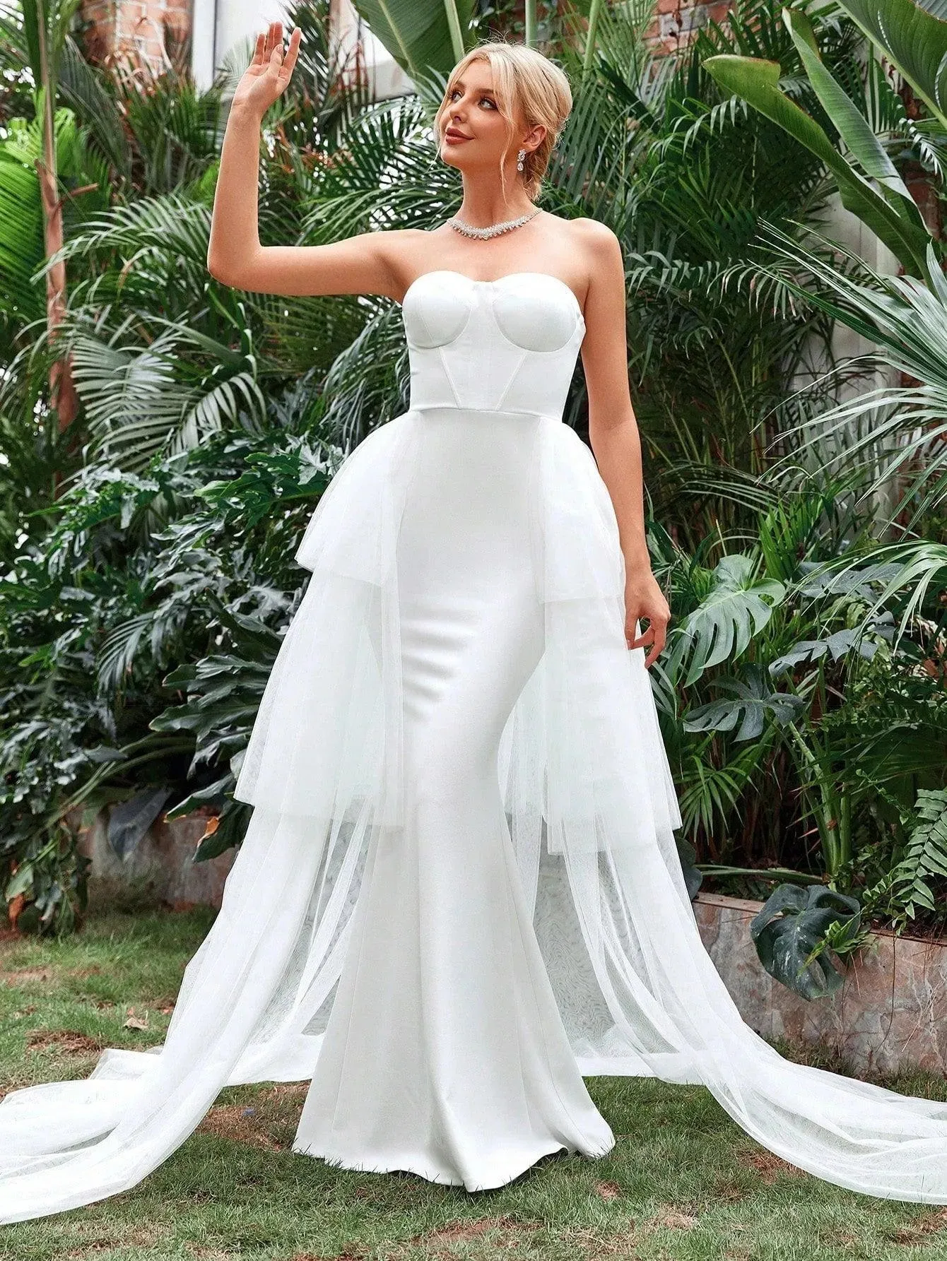 Mesh Overlay Mermaid Hem Tube Wedding Dresses